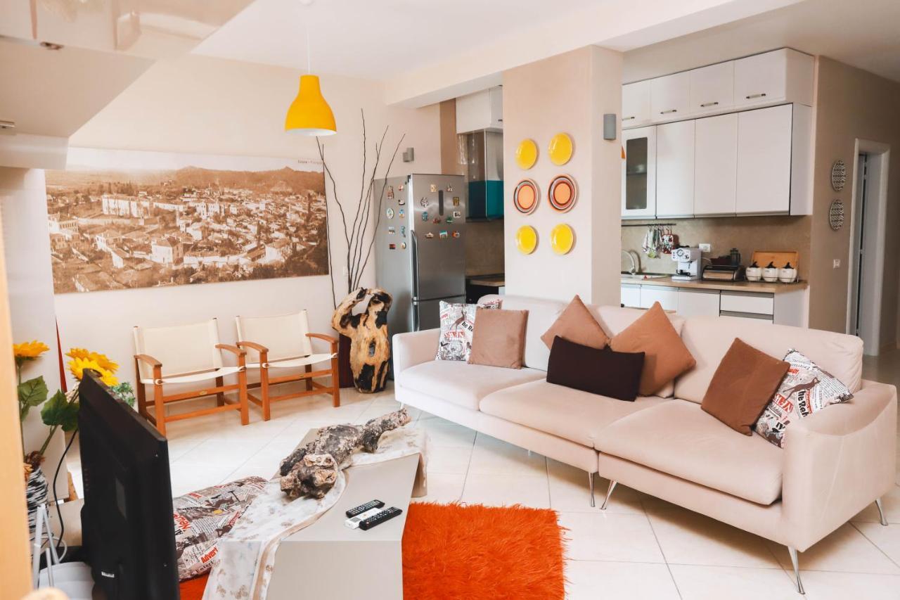 Large Apartment Near The Seaside Boulevard Lungomare Vlorë 외부 사진