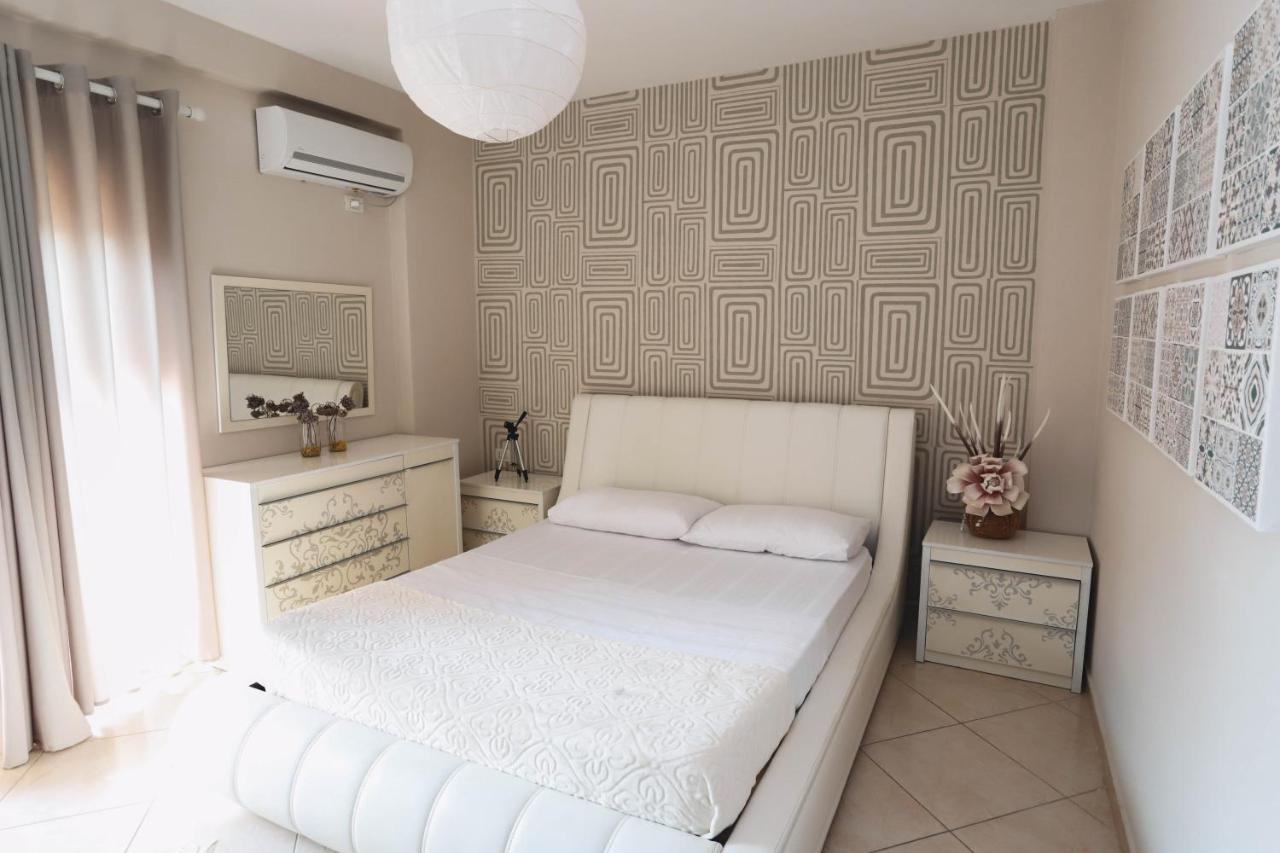 Large Apartment Near The Seaside Boulevard Lungomare Vlorë 외부 사진